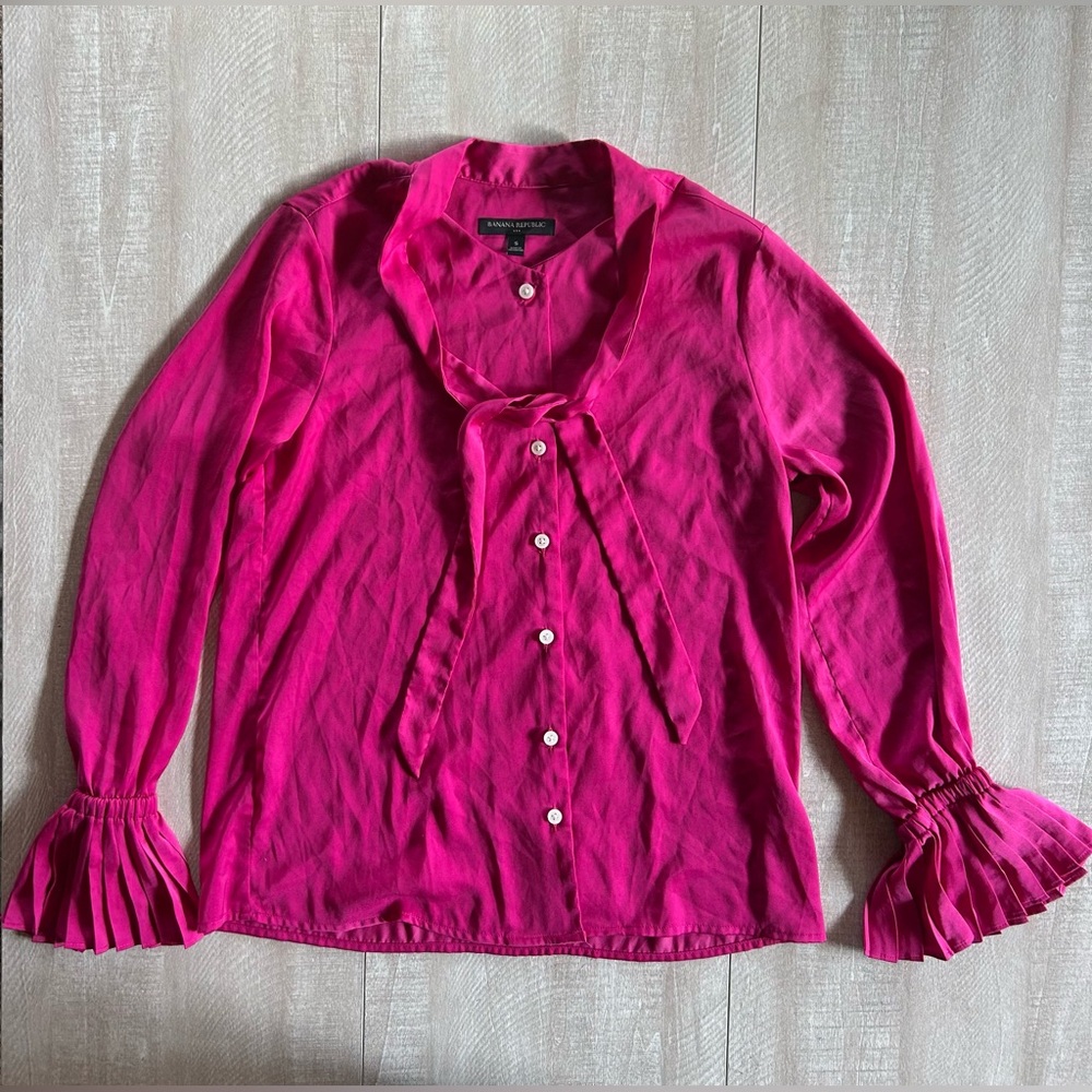 Banana Republic Fuchsia Blouse with Ruffled Cuffs